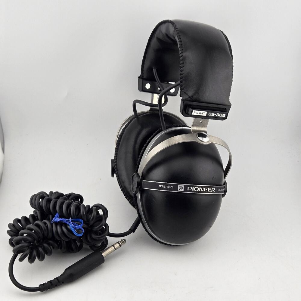 Pioneer SE-305 Vintage 1970s Stereo Headphones Japan Black Coiled Cord Untested